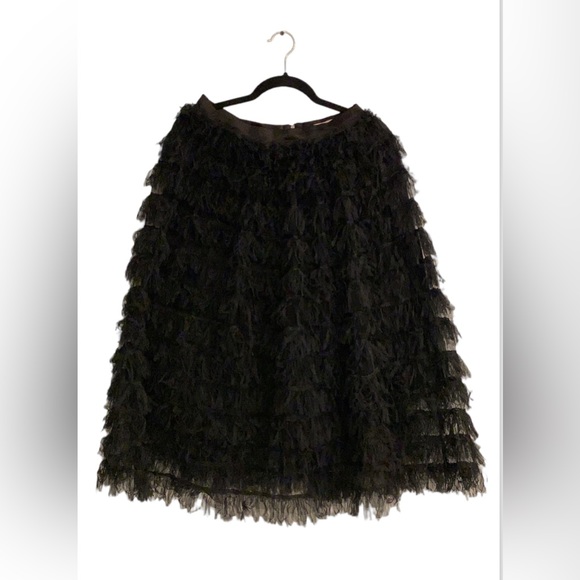 - Super cute shredded tulle skirt with lining Sz Med - Picture 1 of 10